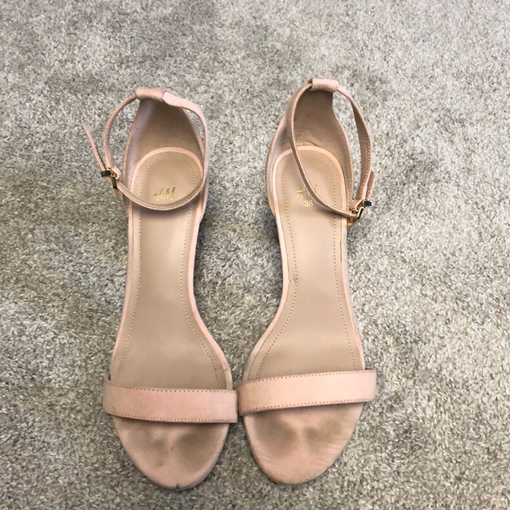 Pink heels